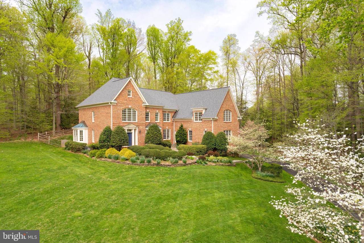 9890 Windy Hollow Road - Photo 1