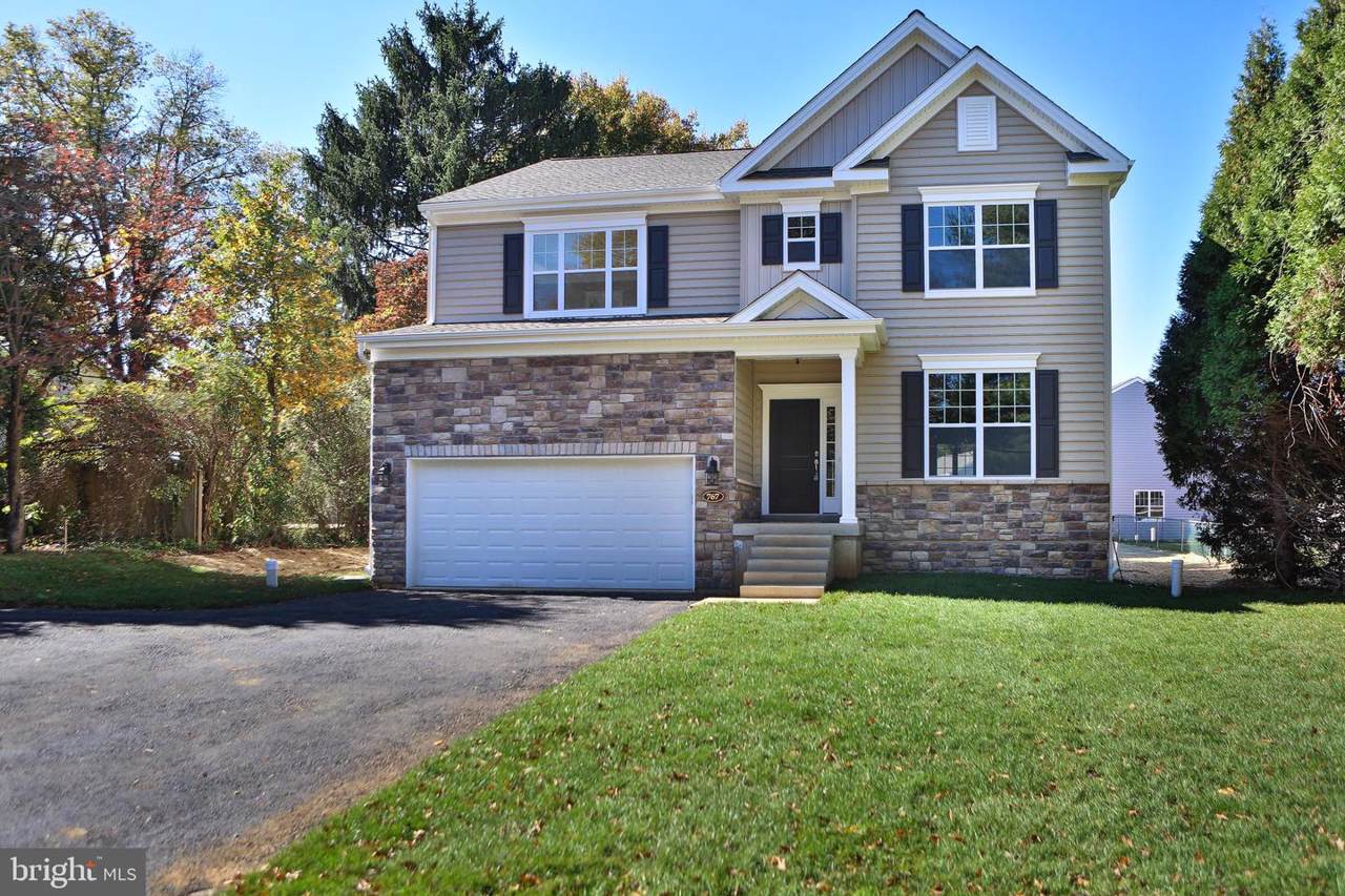 767 Woodbourne Road - Photo 1