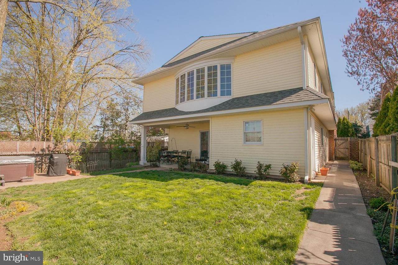 115 Crockett Road - Photo 1