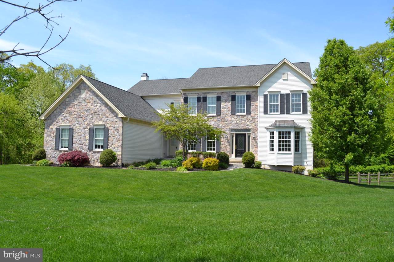 420 Nattull Drive - Photo 1