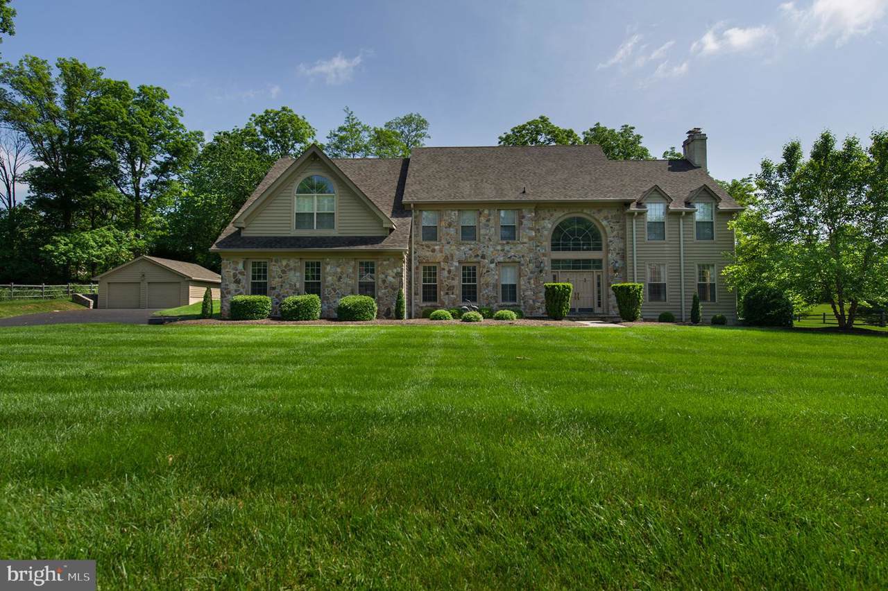 1237 Forrest Hill Drive - Photo 1