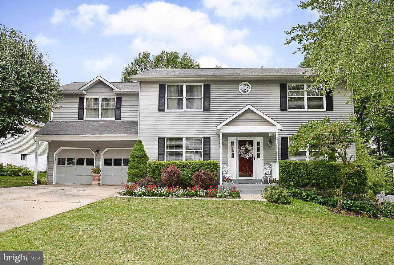 1331 Grant Street - Photo 1