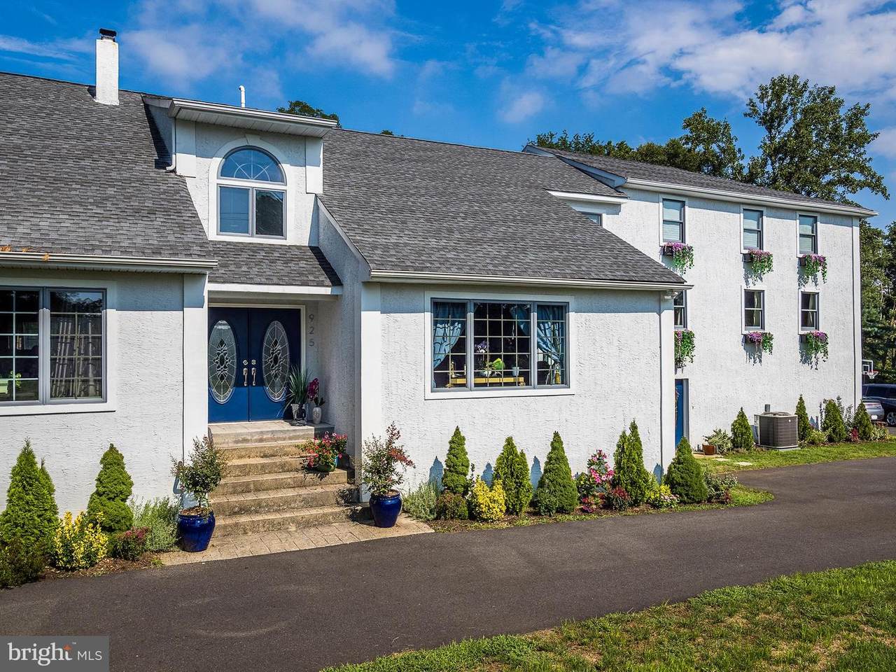 925 Mcelwee Road - Photo 1