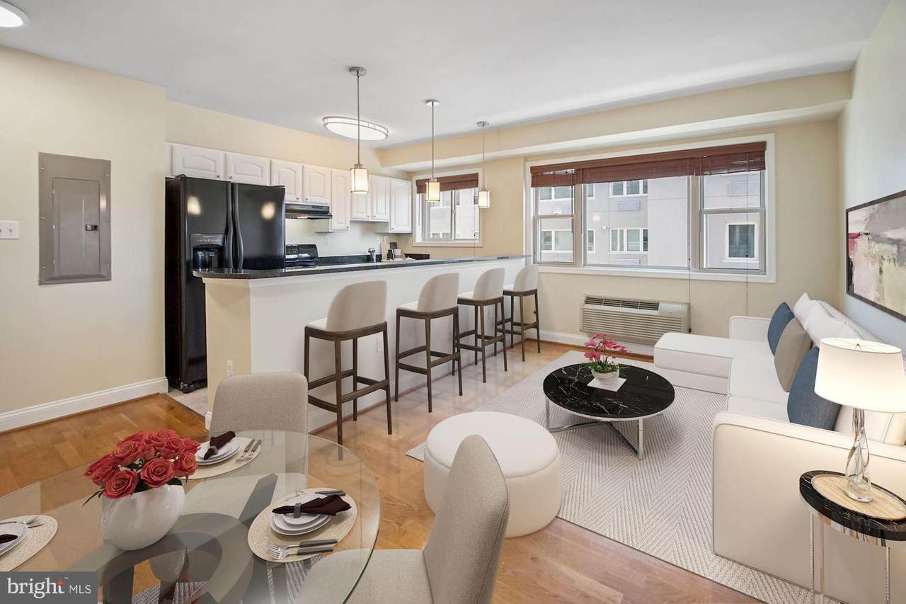 738 Longfellow Street - Photo 1