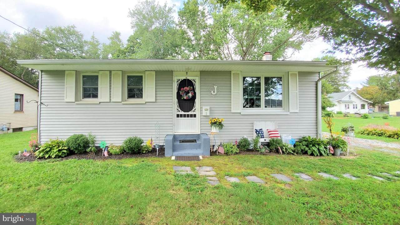 1 Jerrys Avenue - Photo 1