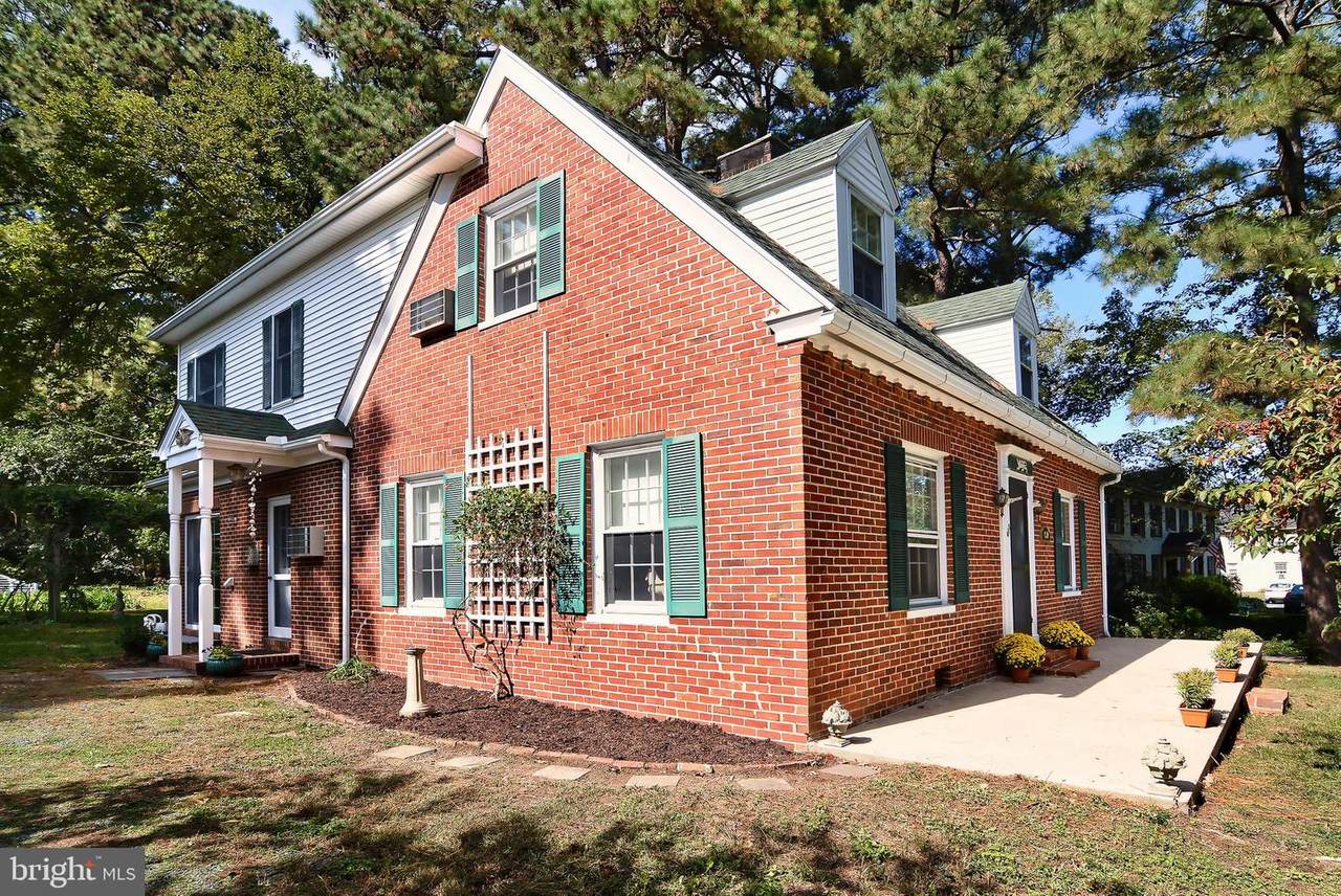 407 Washington Street - Photo 1