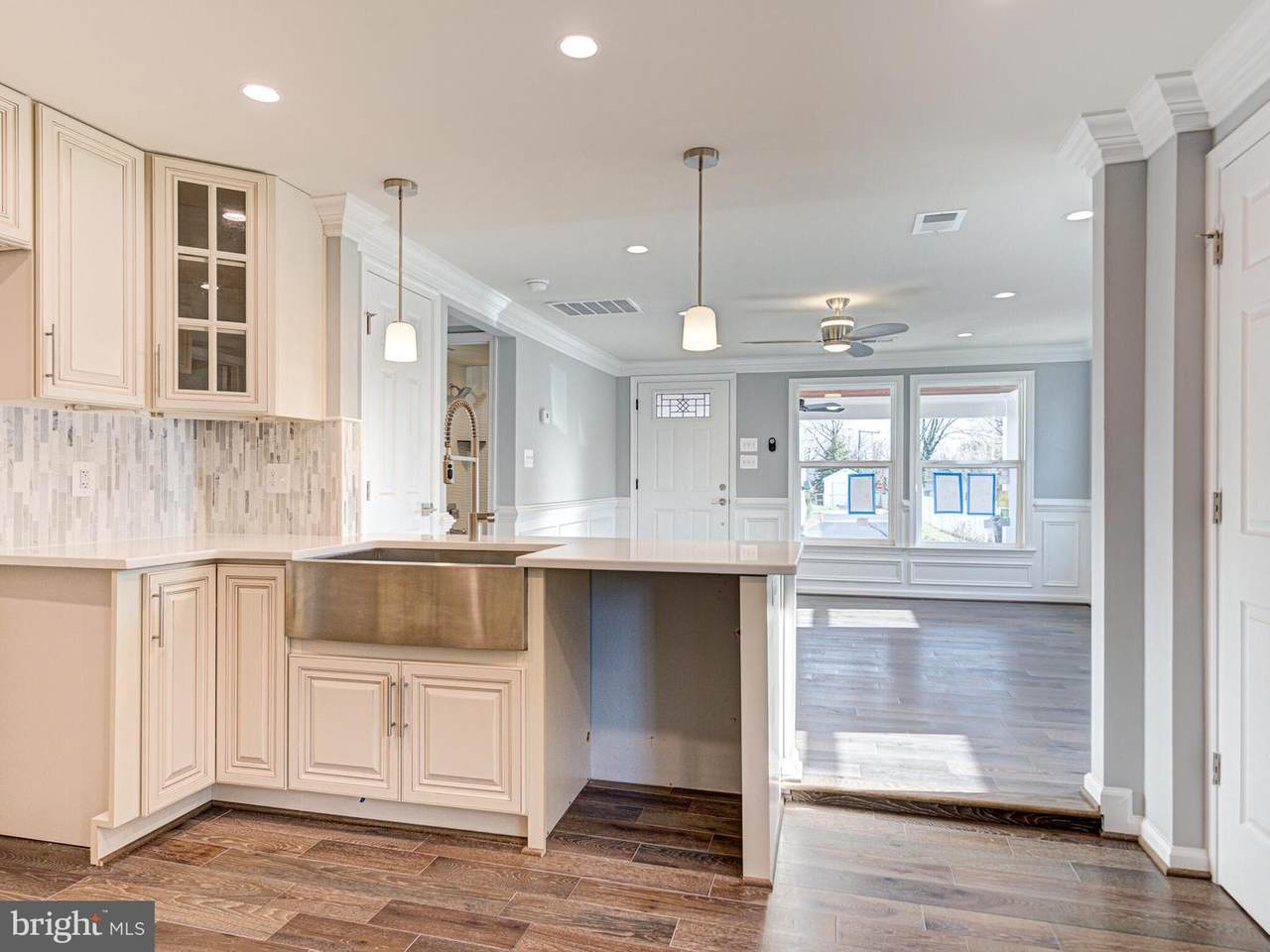 101 Pershing Avenue - Photo 1