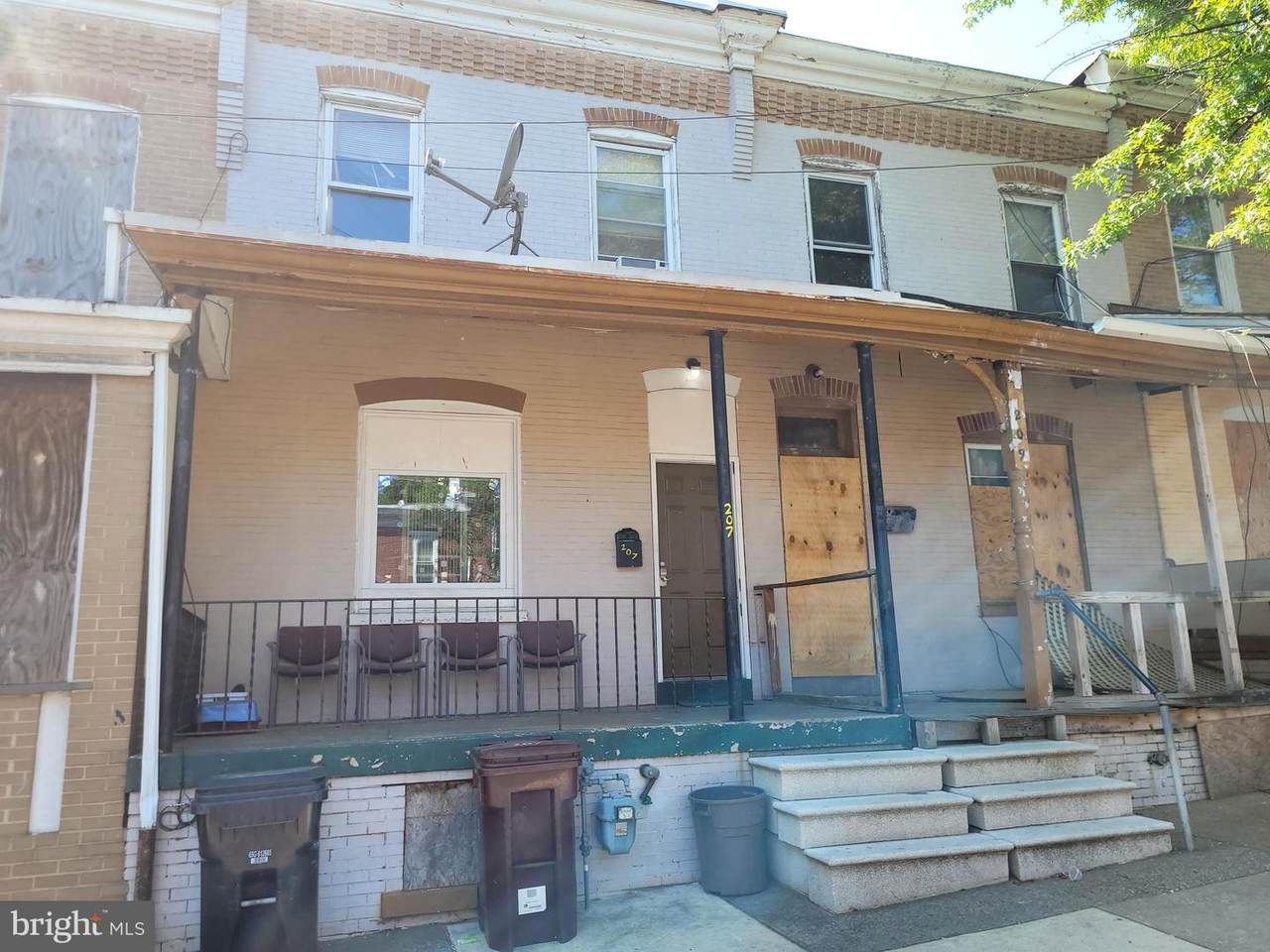 207 Harrison Street - Photo 1