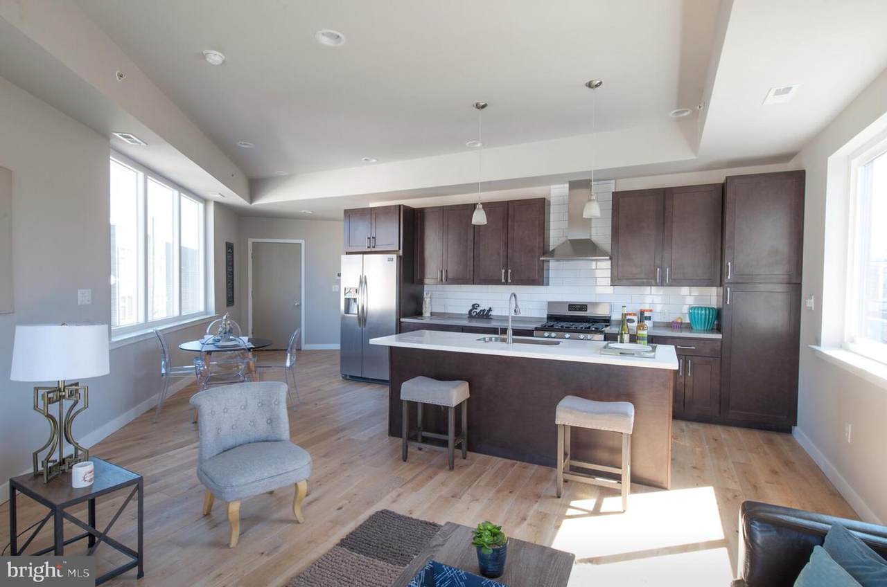 1625-31 Ridge Avenue - Photo 1