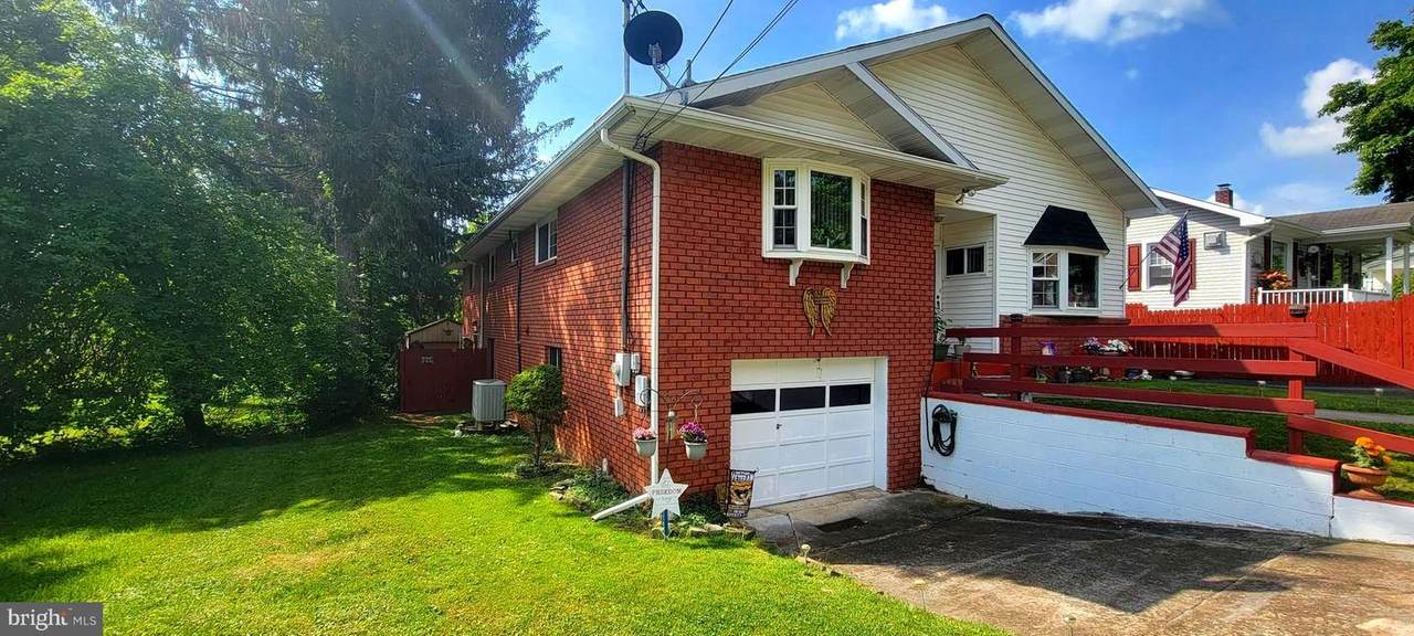944.5 Weires Avenue - Photo 1
