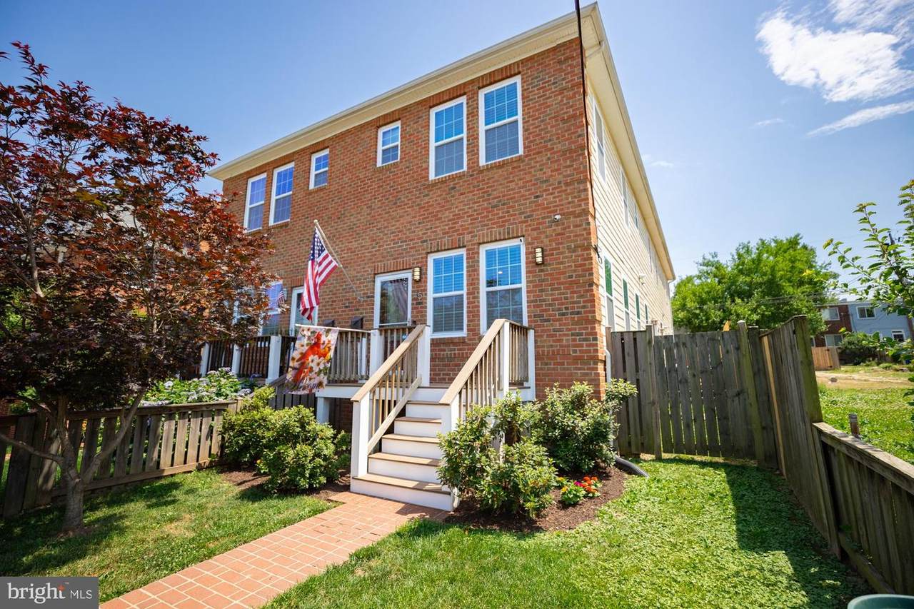 45 Reed Avenue - Photo 1