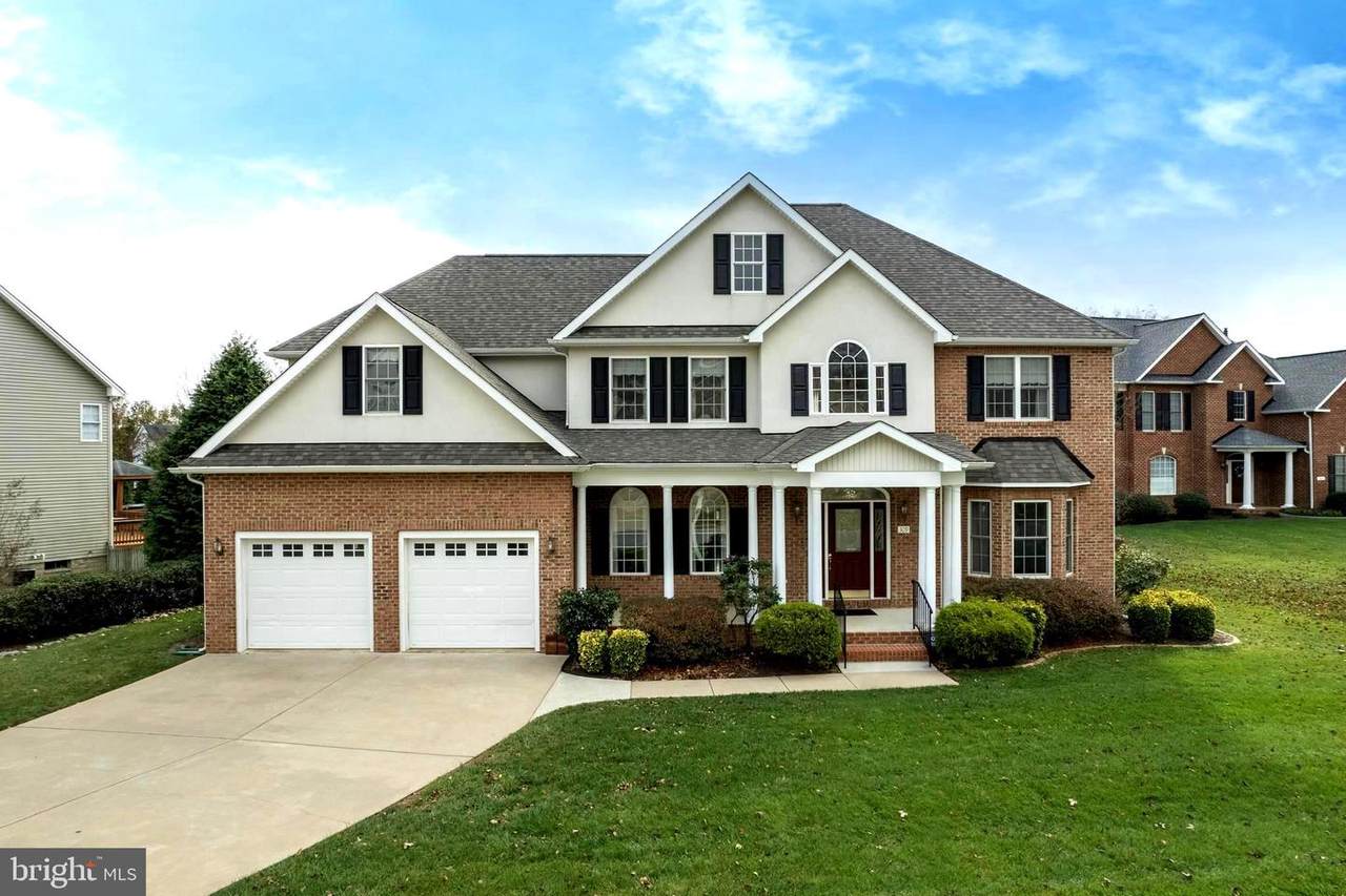 309 Henderson Court - Photo 1