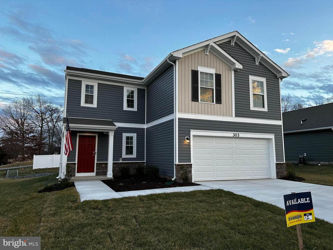 303 Pochards Court - Photo 1