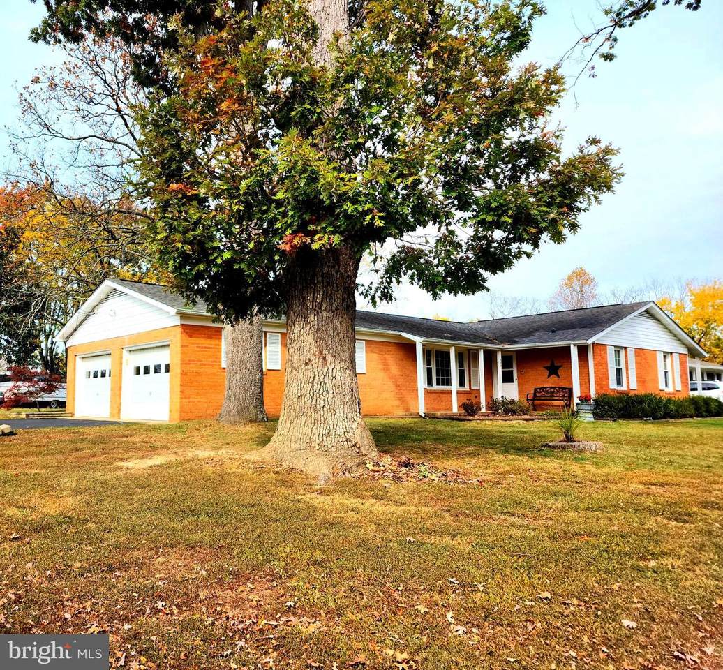 200 Walnut Drive - Photo 1
