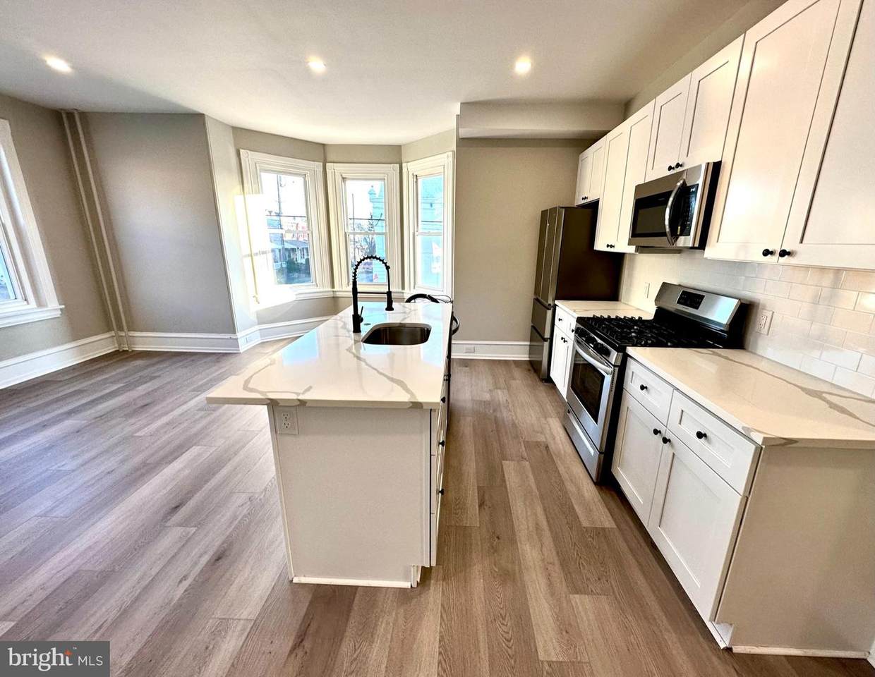 4200 Manayunk Avenue - Photo 1