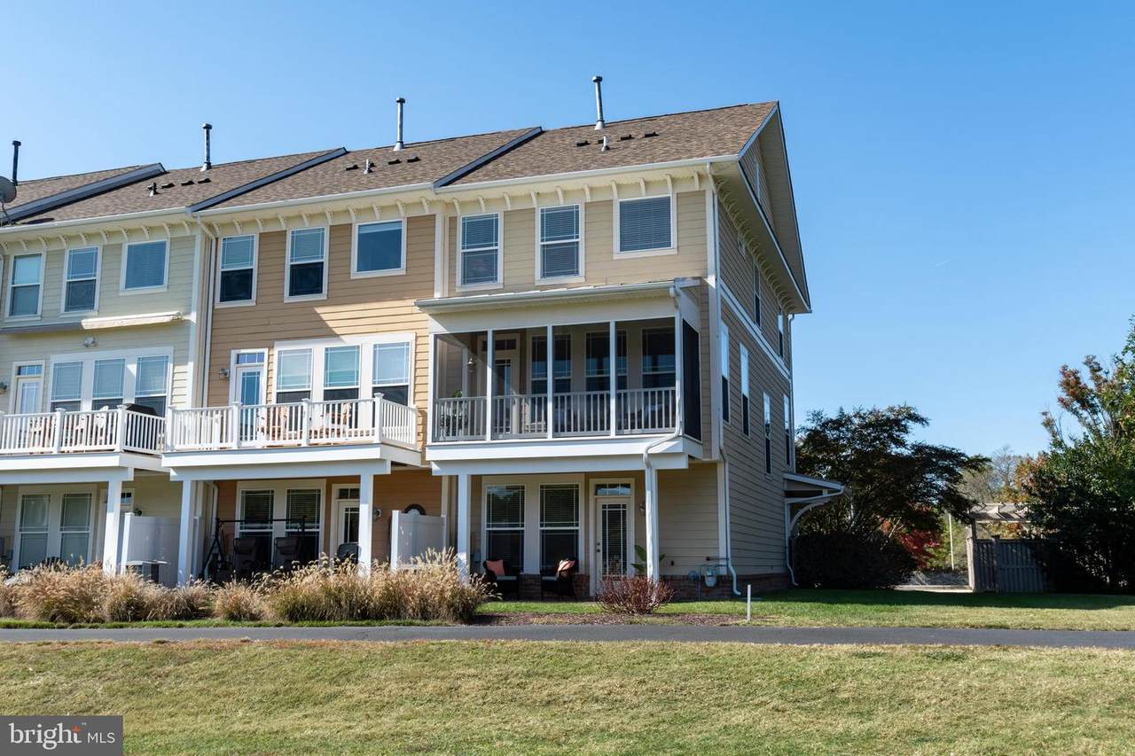 2838 Persimmon Place - Photo 1