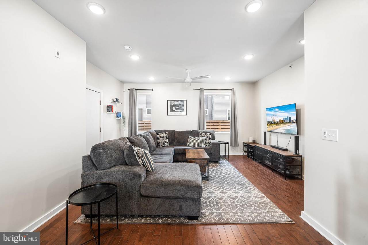 1640 5TH Court - Photo 1