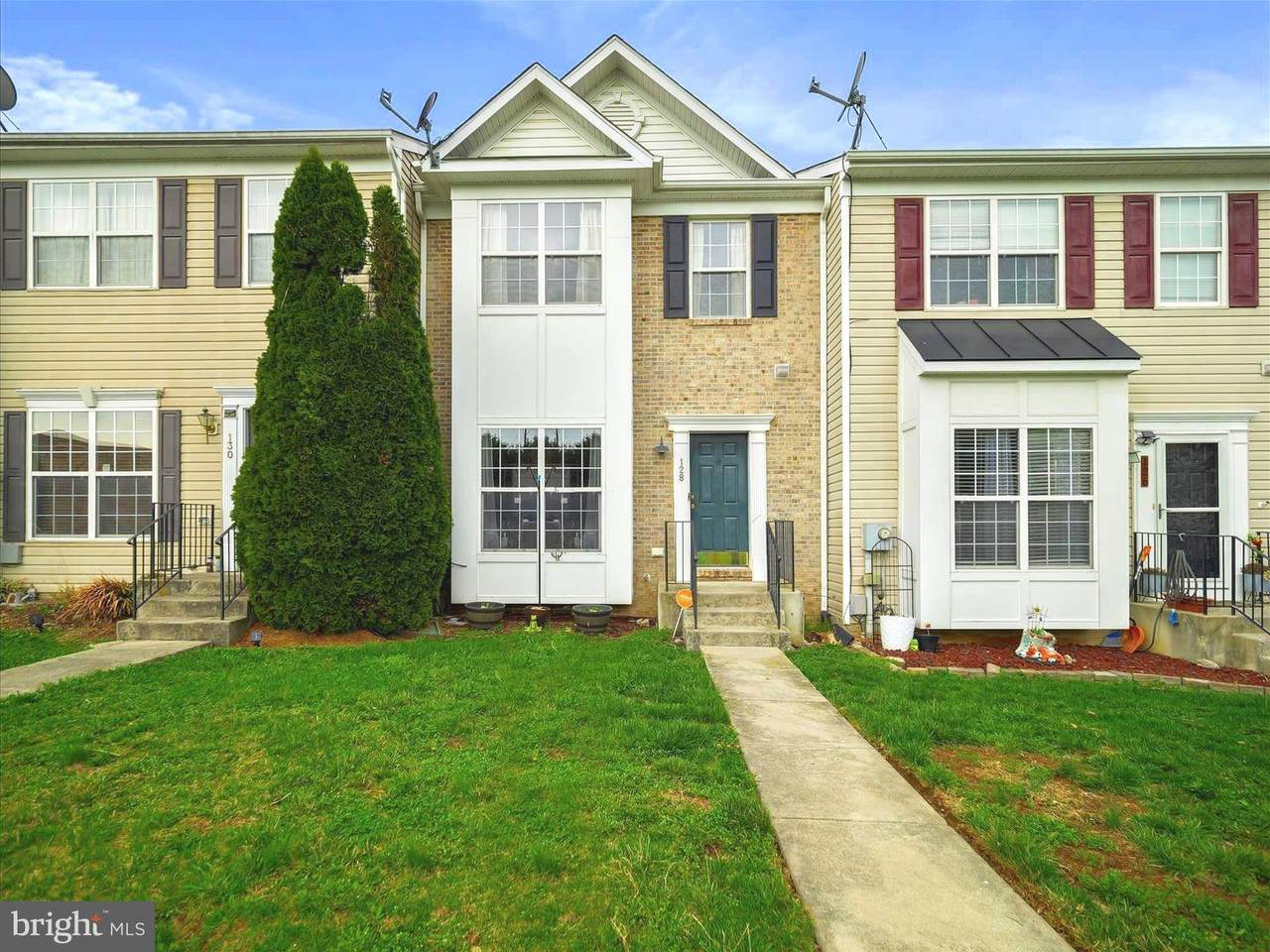 128 Whitman Lane - Photo 1