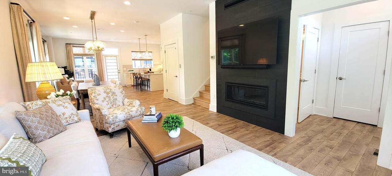 11400 Emerald Park Road - Photo 1