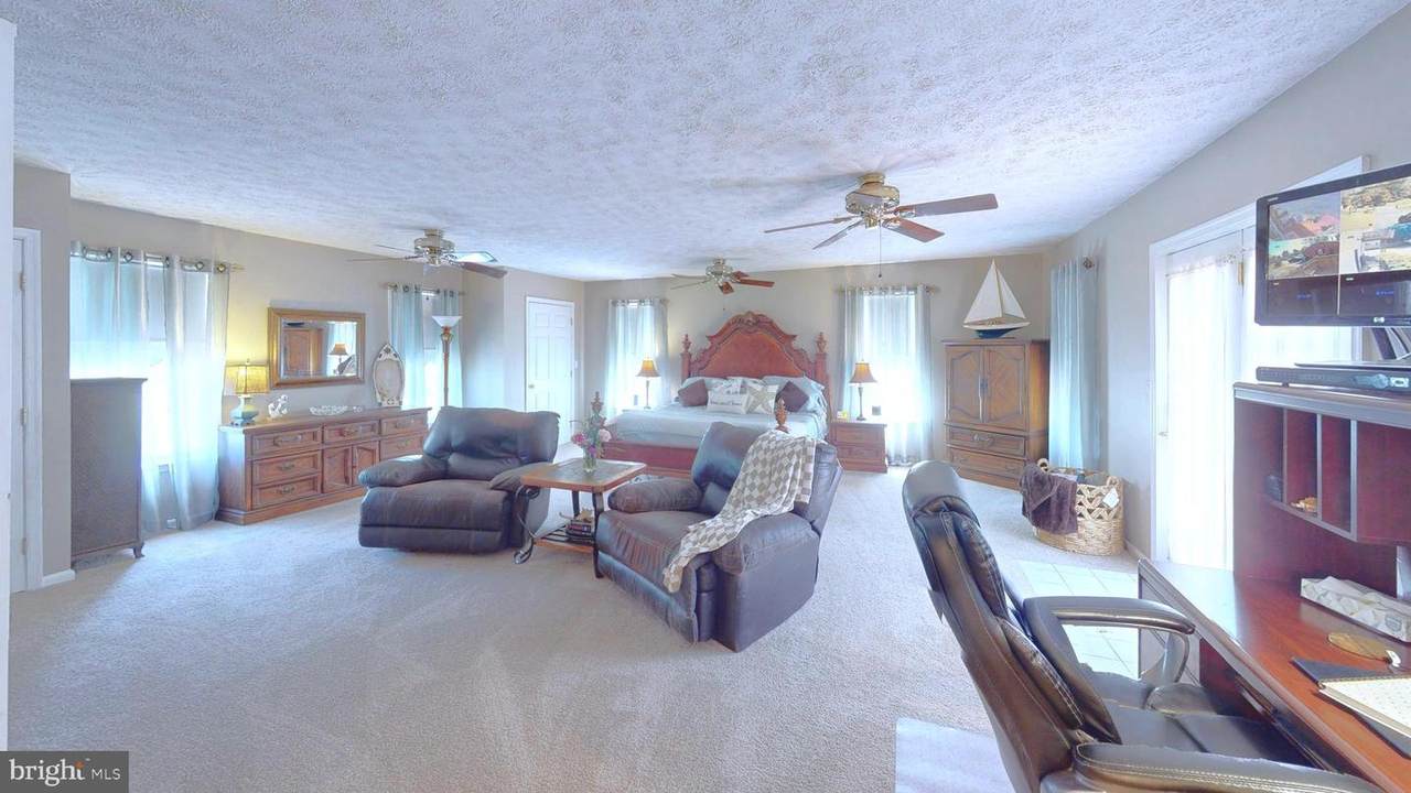 205 Anchor Lane - Photo 1