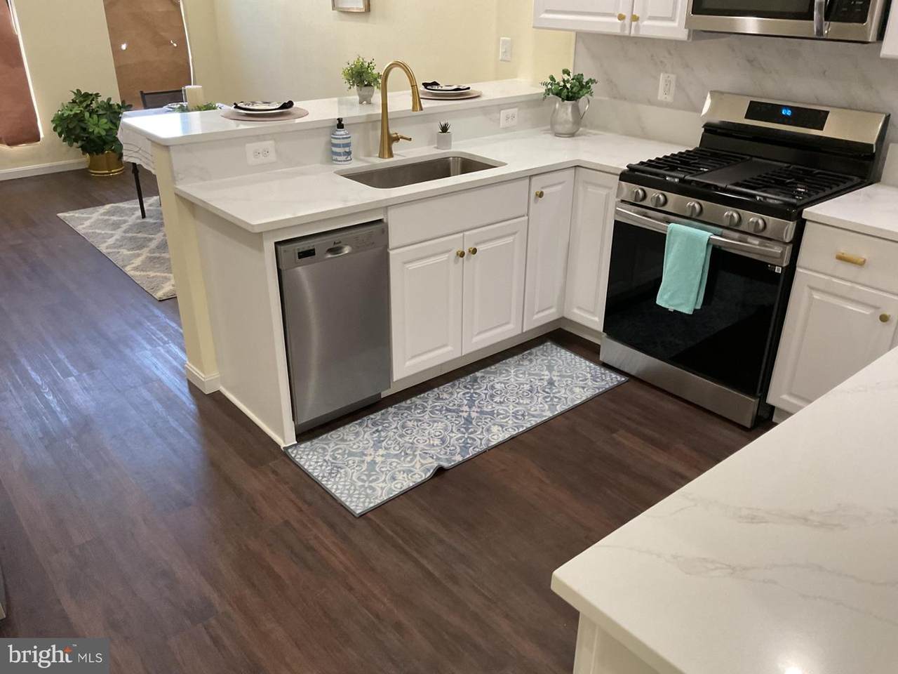 703 22ND Street - Photo 1