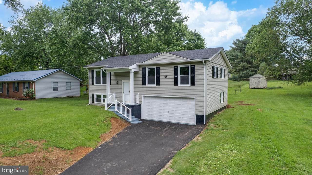 133 Meadowlark Lane - Photo 1