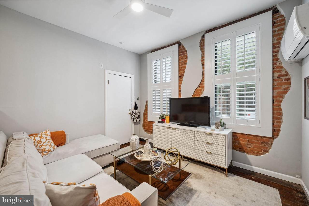 227 Poplar Street - Photo 1