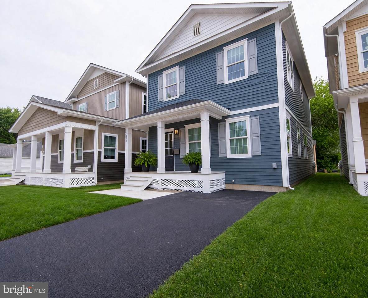 636 Douglas Street - Photo 1