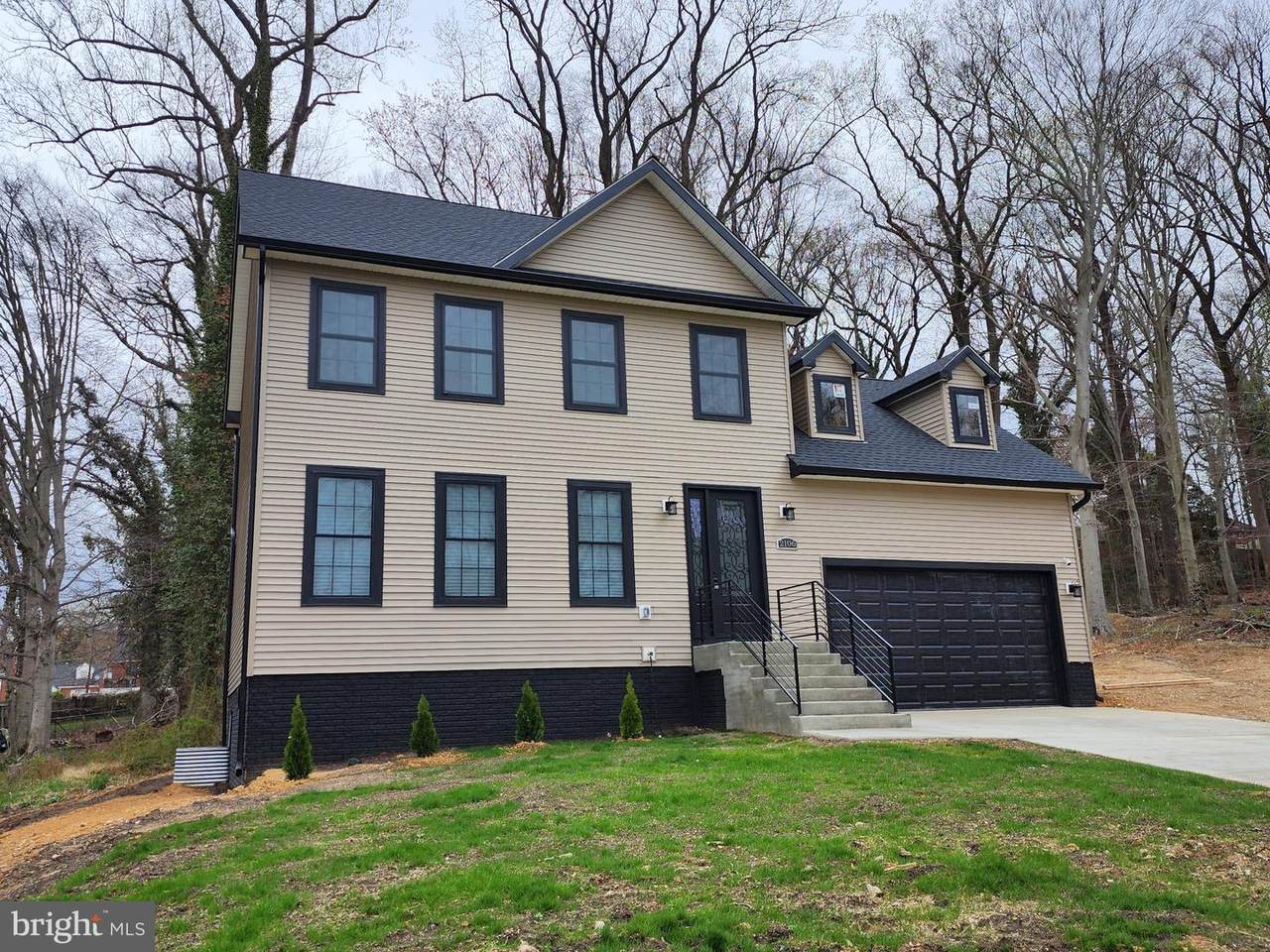 2106 Shadyside Avenue - Photo 1