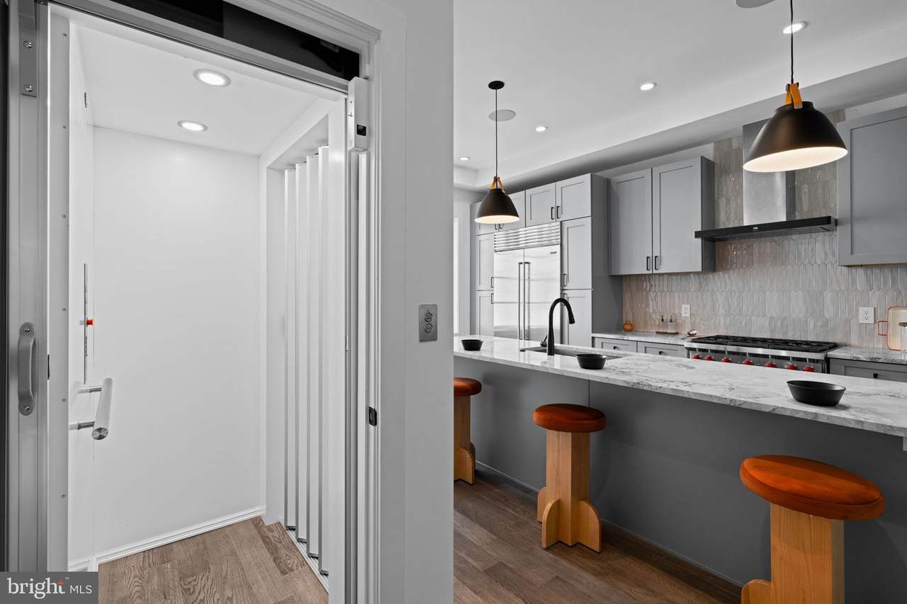 742 Broad Street - Photo 1