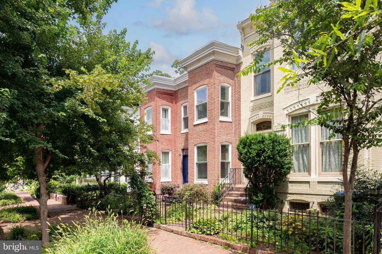21 7TH Street - Photo 1