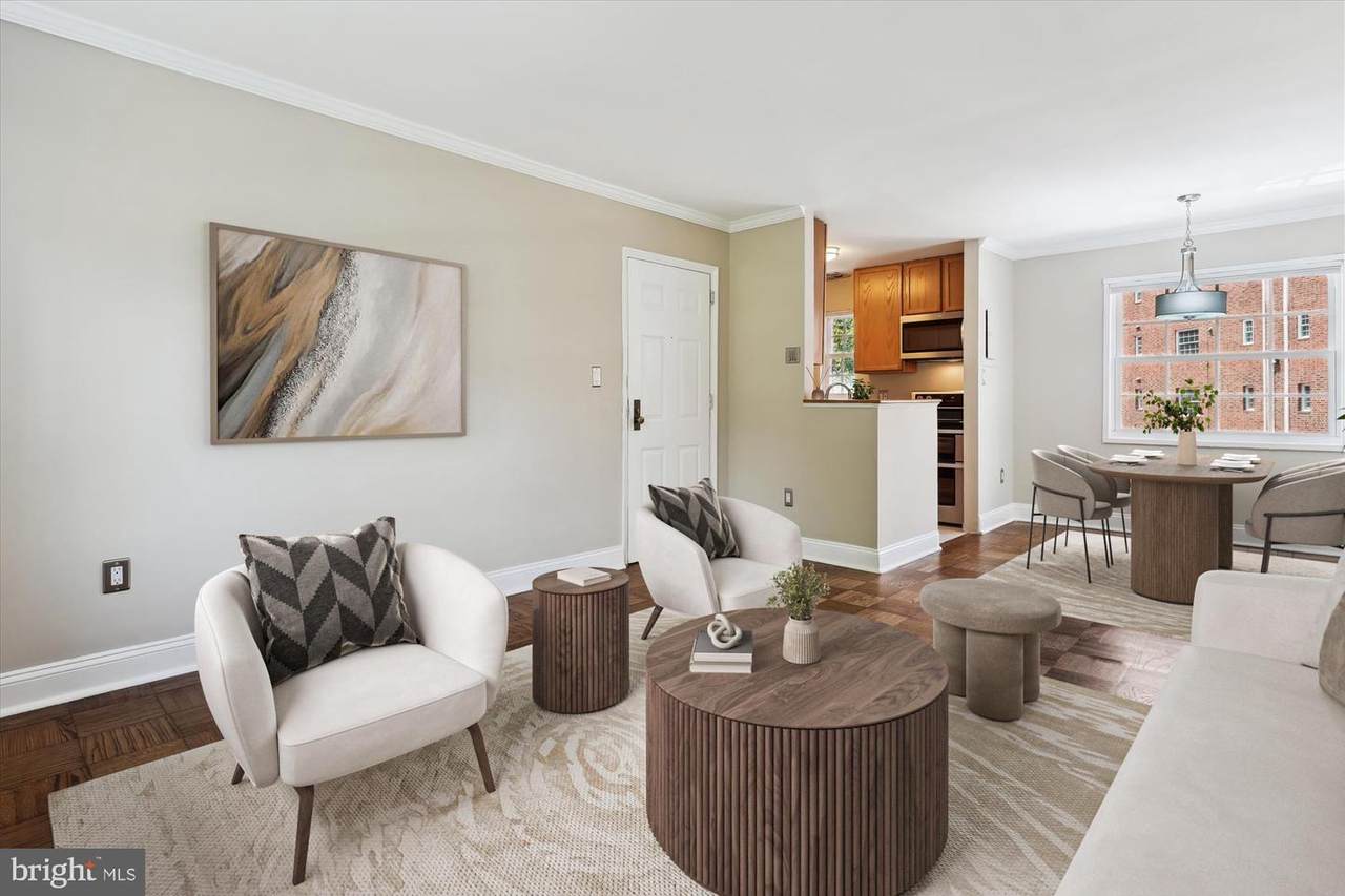 1634 Abingdon Drive - Photo 1