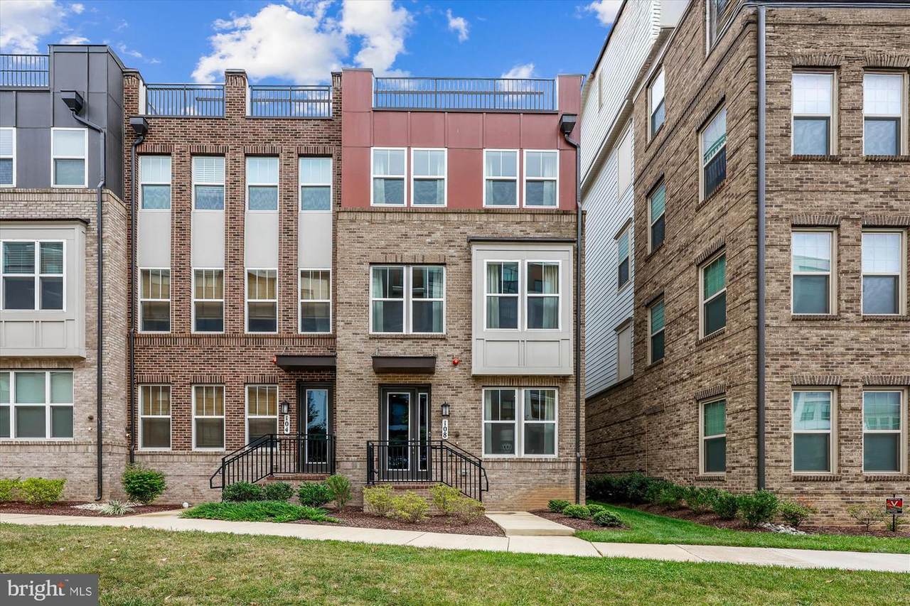 108 Salinger Drive - Photo 1