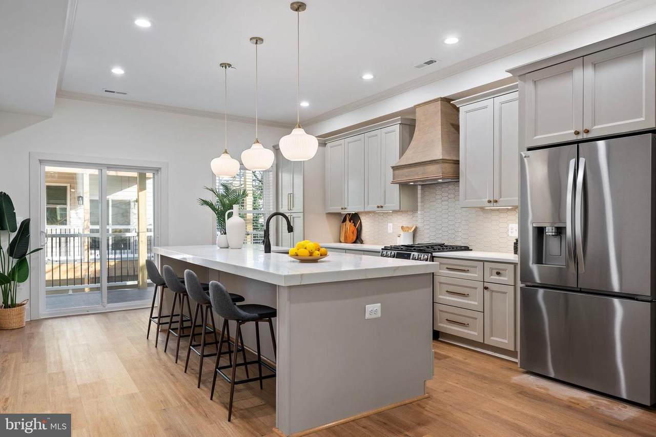 1423 Haubert Street - Photo 1