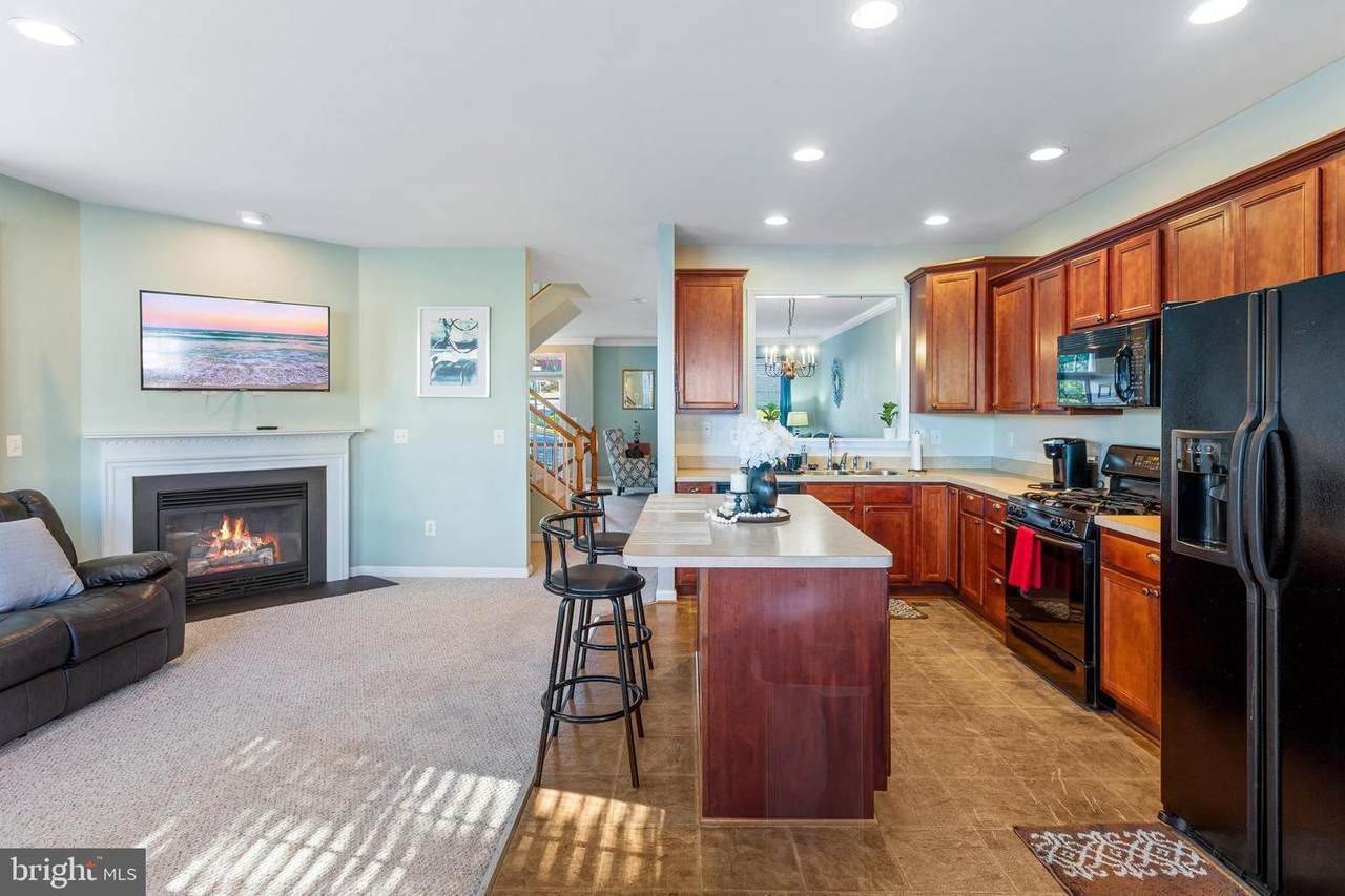 200 Regatta Lane - Photo 1