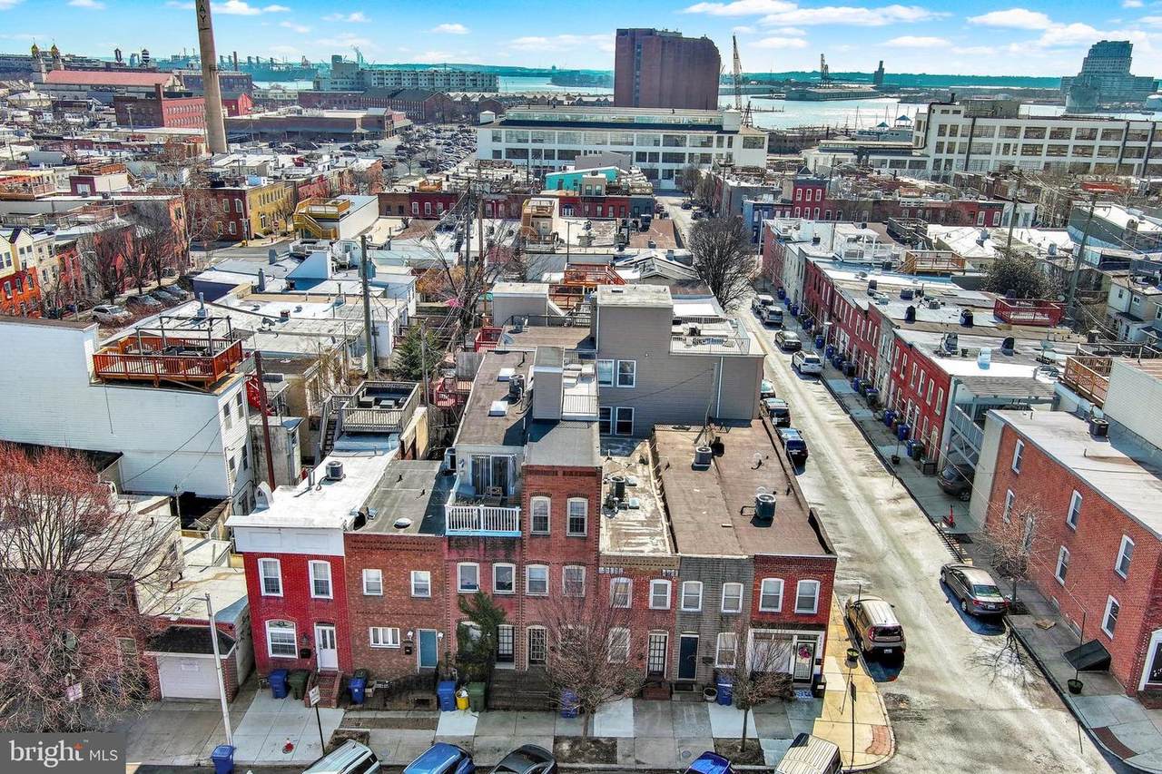 2527 Foster Avenue - Photo 1