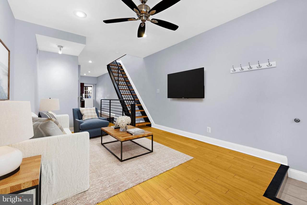 122 Ellwood Avenue - Photo 1