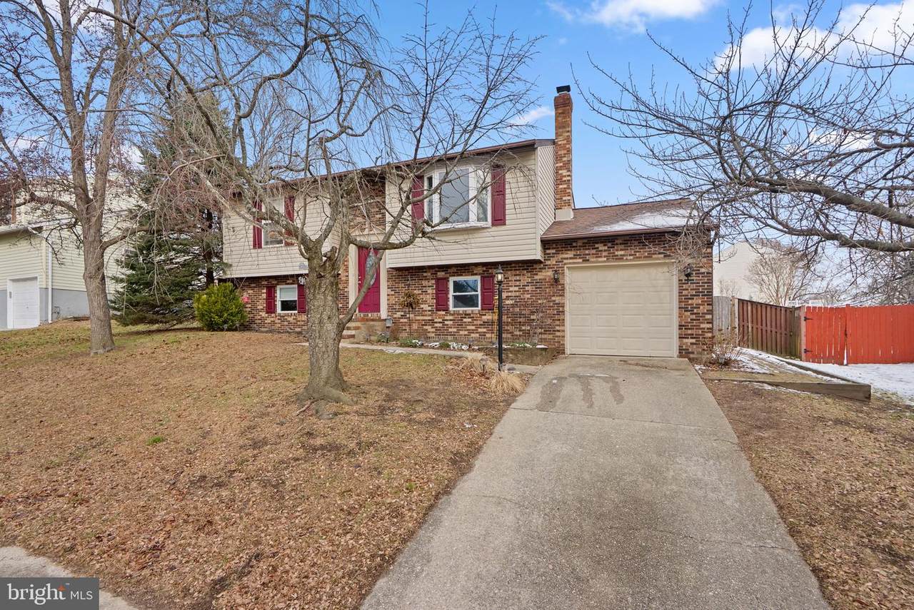 7808 Stafford Hill Court - Photo 1