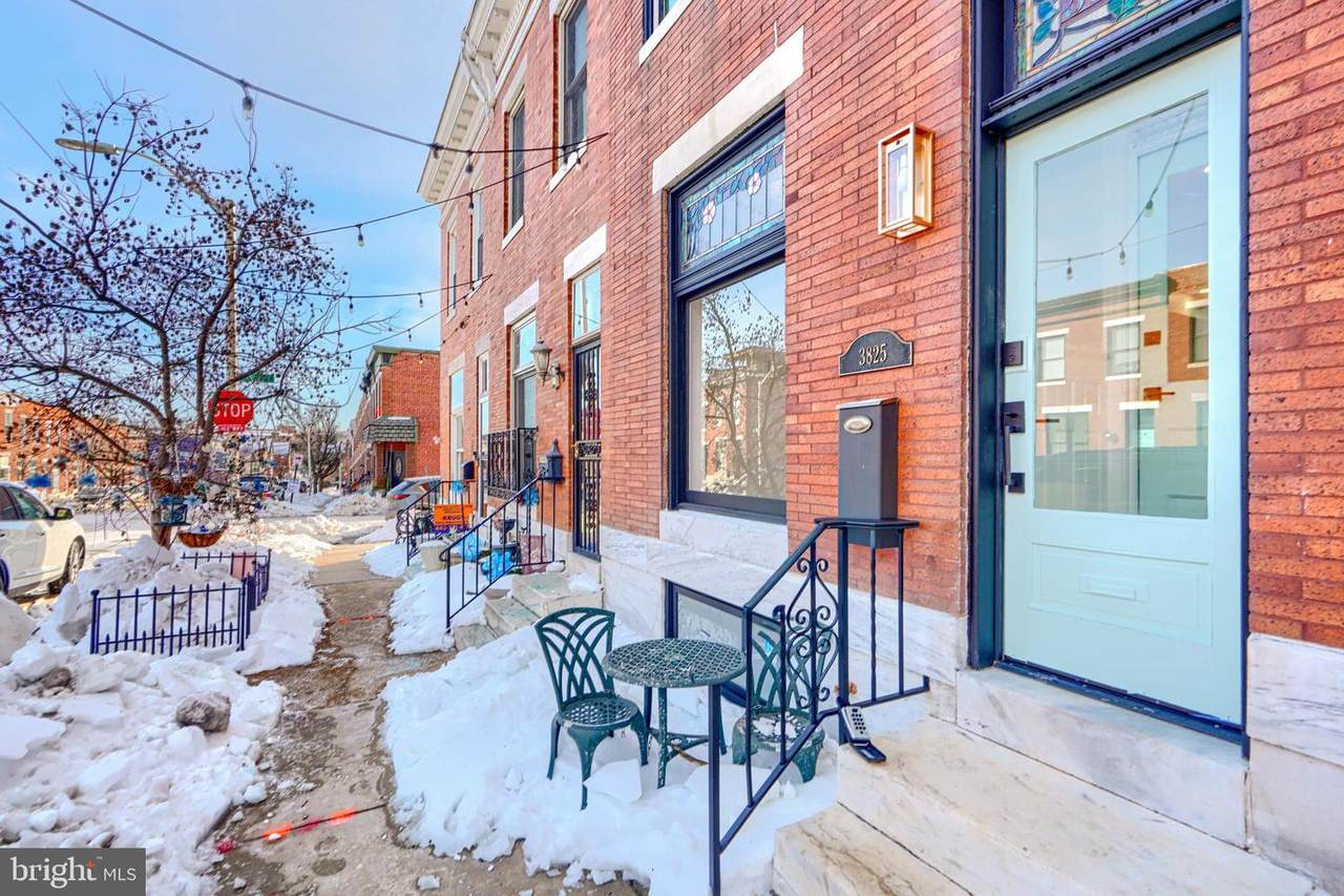 3825 Foster Avenue - Photo 1