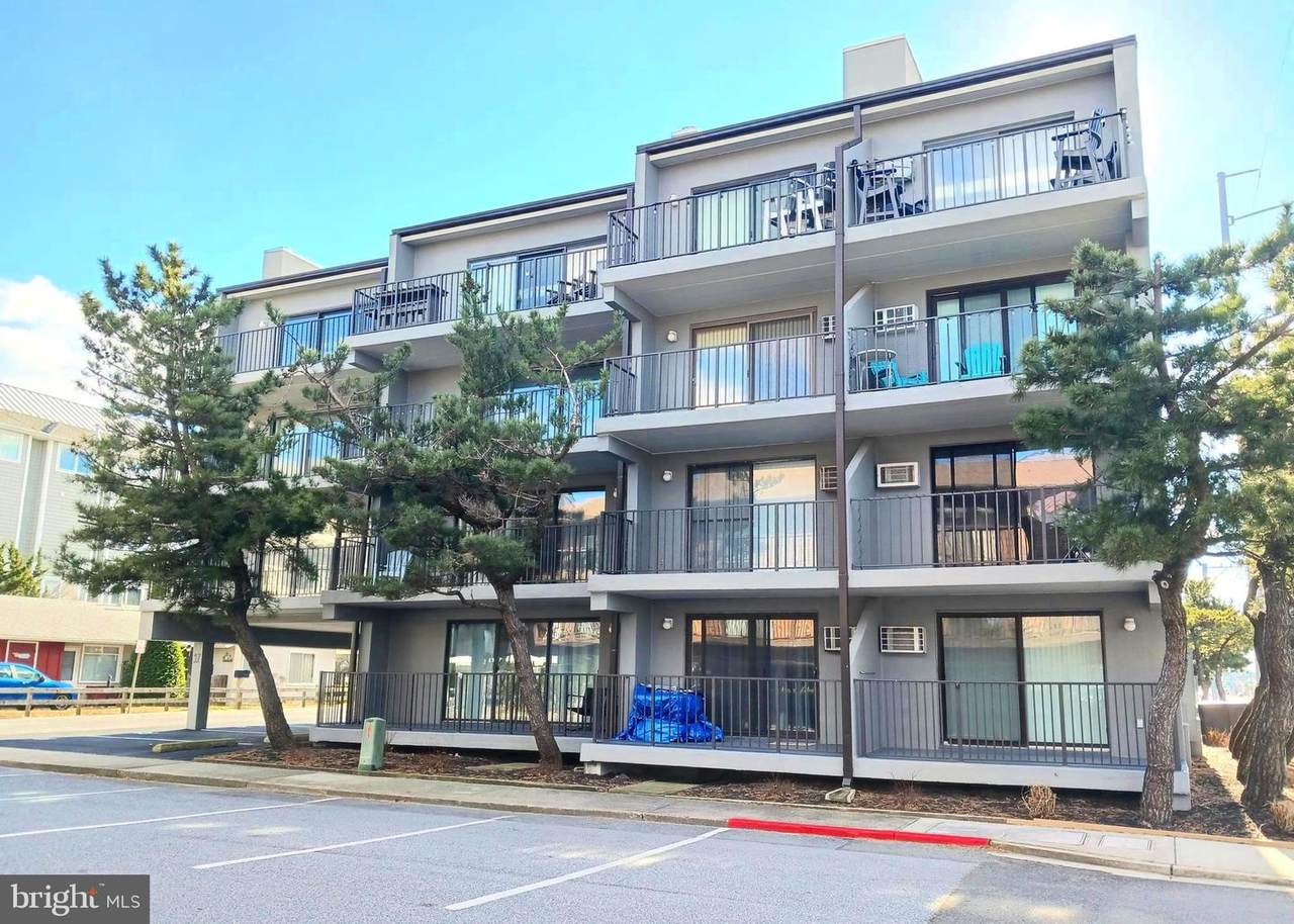 17 70TH Street - Photo 1