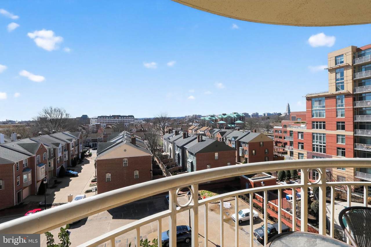 1200 Braddock Place - Photo 1