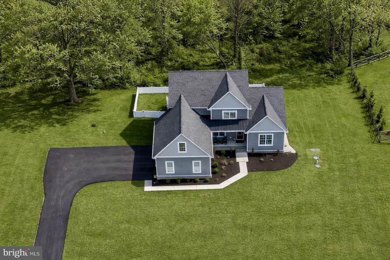 115 Thicket Court - Photo 1