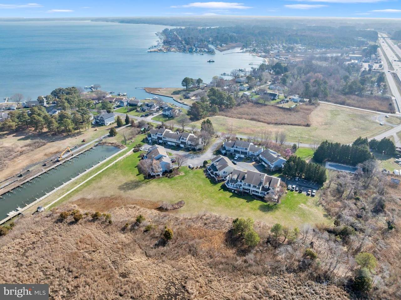 114 Bayview - Photo 1