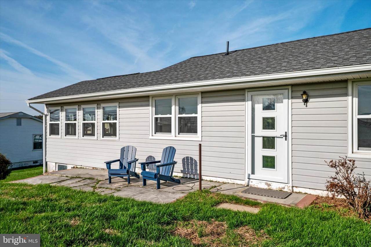 5115 Bay Parkway - Photo 1