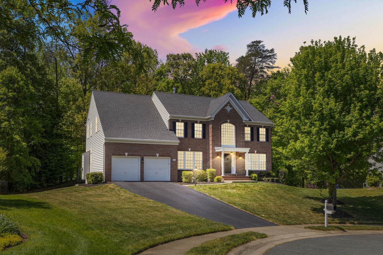43 Adrian Way - Photo 1
