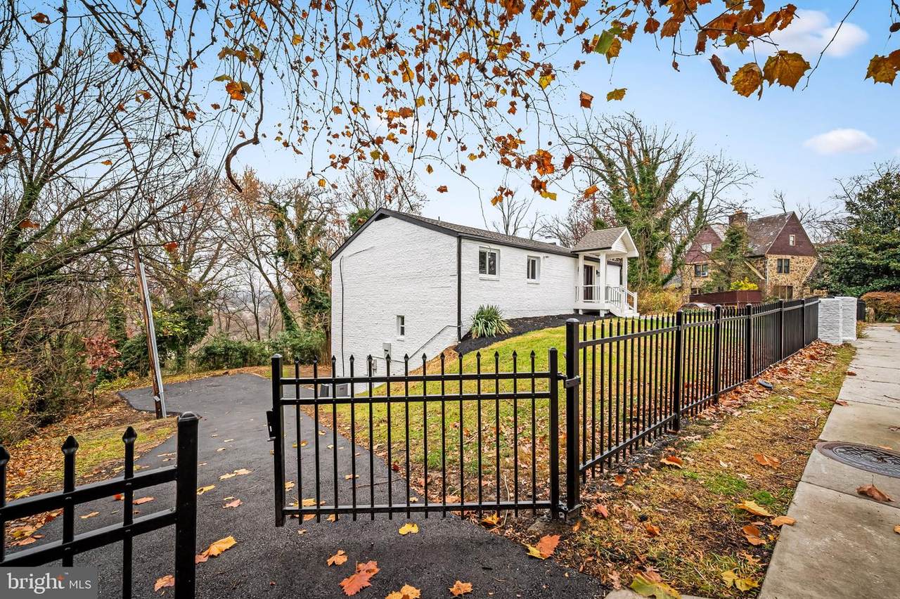 113 Edgewood Road - Photo 1