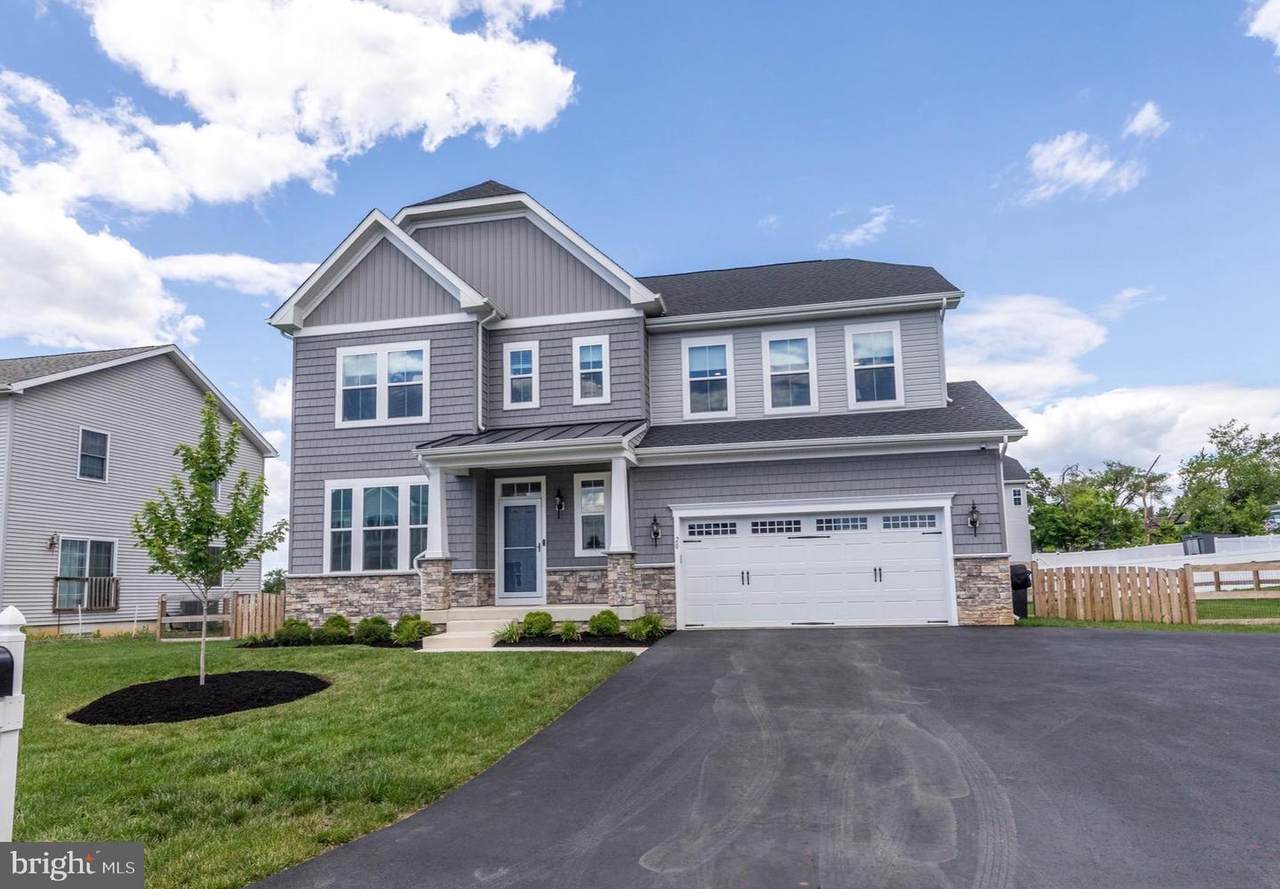 20 Jefferson Avenue - Photo 1