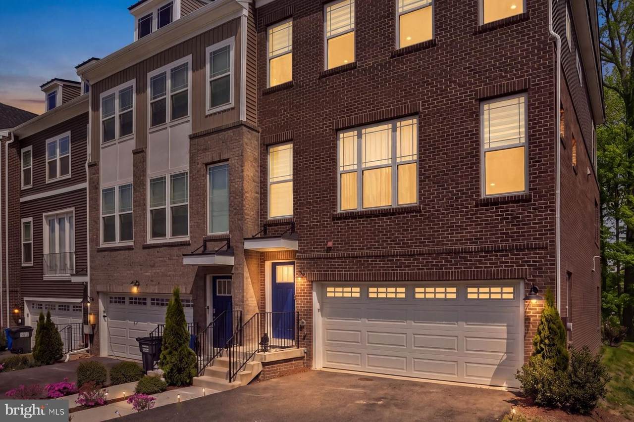 3057 Perthshire Place - Photo 1