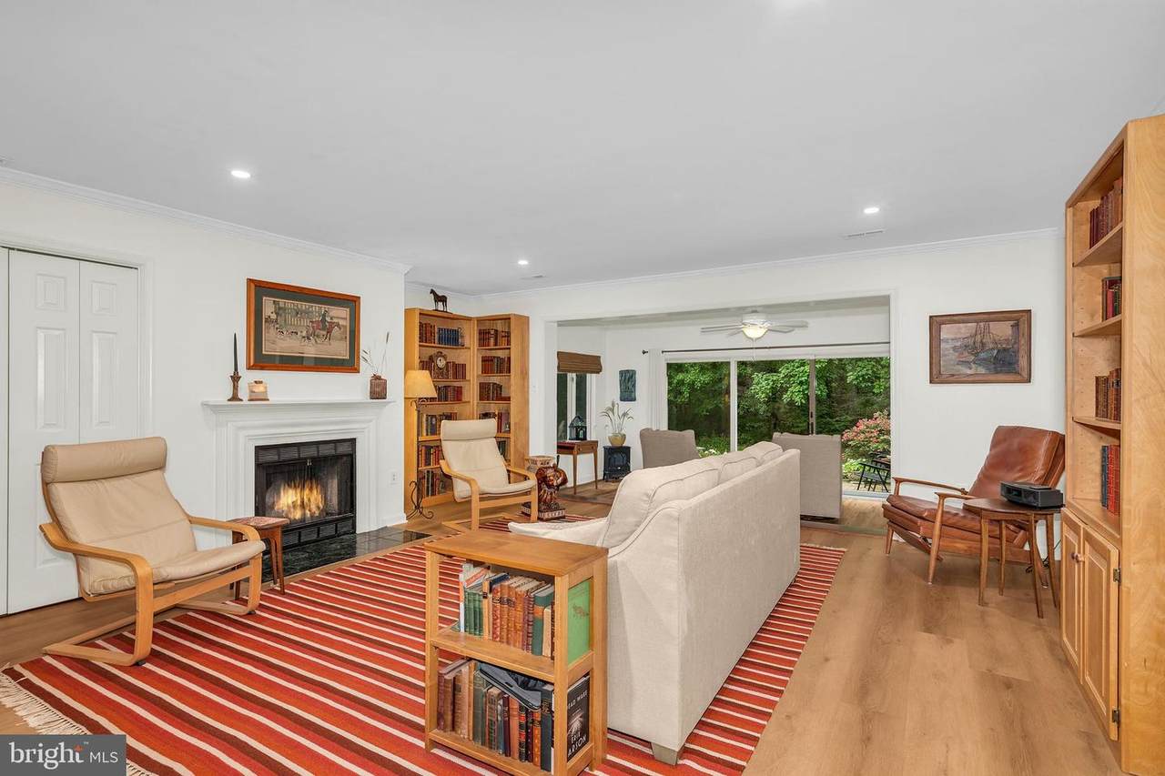 https://bt-photos.global.ssl.fastly.net/brightmls/1280_boomver_5_805251004380-2.jpg