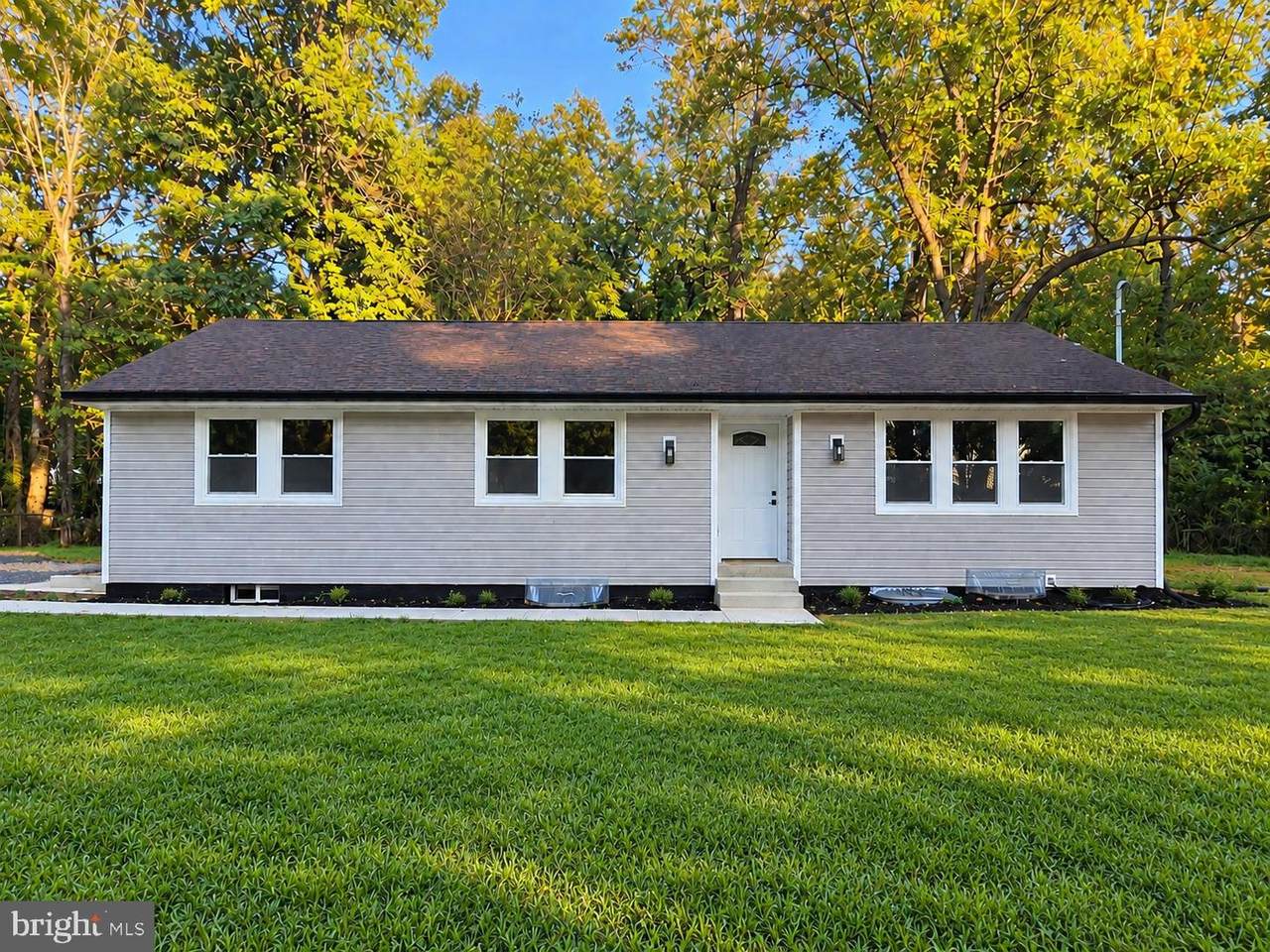 4150 Barrett - Photo 1